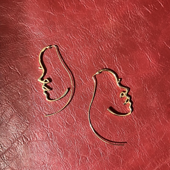 Gold Face Silhouette Earrings - Picture 1 of 3